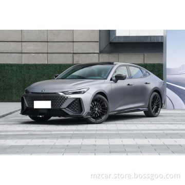 Flash Sale 2023 Hoogwaardige Changan benzinevoertuigen 2.0T 233HP 5 stoelen benzineauto&#39;s Changan uni-V